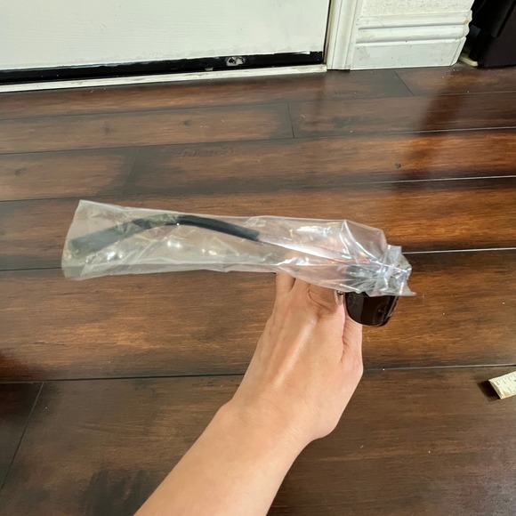 New Banana Republic Benisio Sunglasses Men 60mm Black Polarized Metal Aviator - Picture 6 of 12